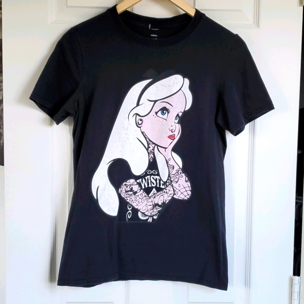 Twisted Apparel Alice Shirt Black